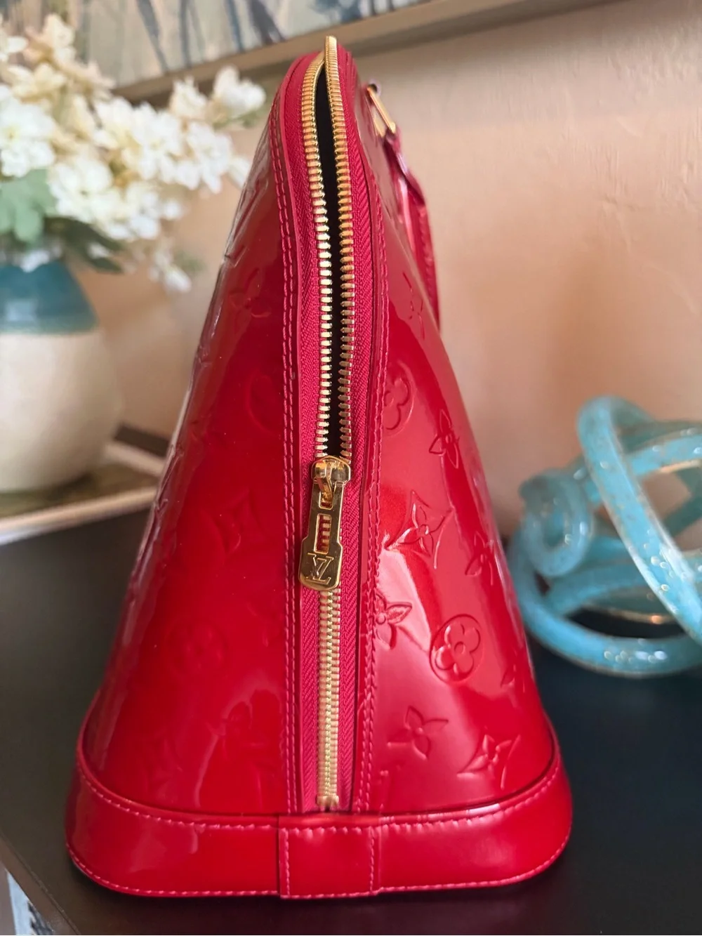 AUTHENTIC CLEAN Louis Vuitton Red Vernis Alma GM Satchel with Lock and Keys